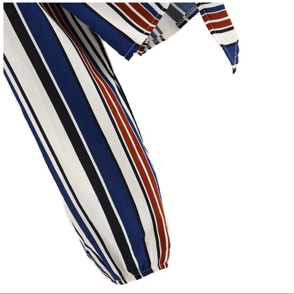 Long Sleeve Striped Deep V-Neck Tie Front Crop Top - Picture 3 of 11